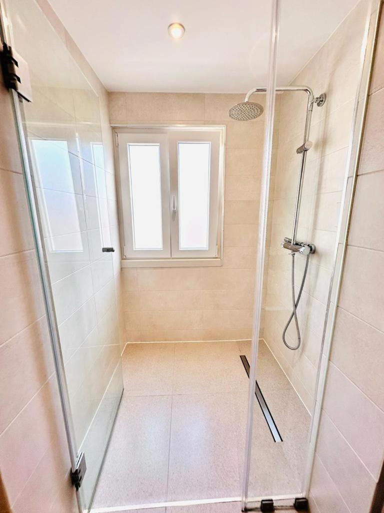 The Estrela House - No 107 - 2d - Comfort Two-bedroom Appartement *